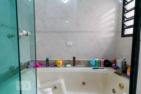 Casa à venda com 221m², 3 quartos e 2 vagasBanheiro 2