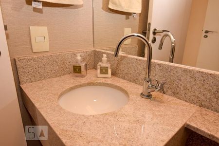 Apartamento para alugar com 160m², 3 quartos e 2 vagas Apartamento para alugar com 160m², 3 quartos e 2 vagasLavabo