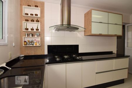 Apartamento para alugar com 160m², 3 quartos e 2 vagas Apartamento para alugar com 160m², 3 quartos e 2 vagasCozinha