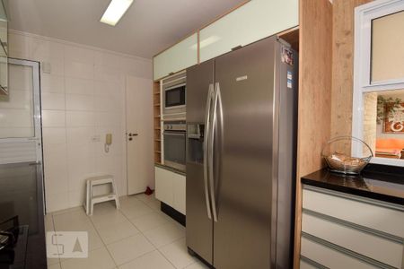 Apartamento para alugar com 160m², 3 quartos e 2 vagas Apartamento para alugar com 160m², 3 quartos e 2 vagasCozinha