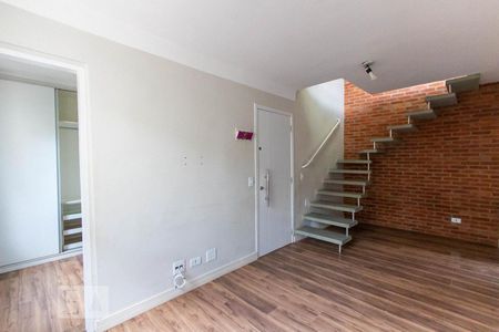 Sala de apartamento para alugar com 3 quartos, 100m² em Jardim Leonor, Cotia