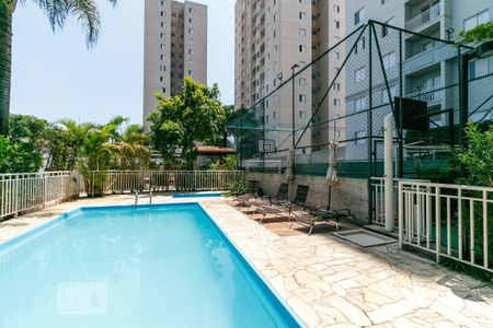 Apartamento à venda com 57m², 3 quartos e 1 vagaÁrea comum - Piscina