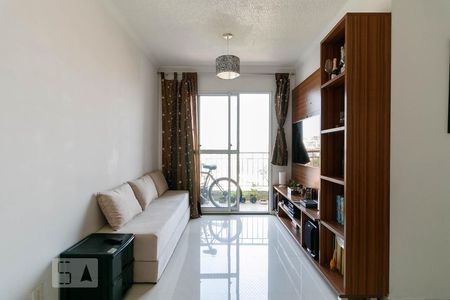 Sala de apartamento para alugar com 3 quartos, 57m² em Vila Talarico, São Paulo