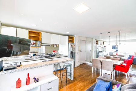 Sala de apartamento para alugar com 2 quartos, 68m² em Jardim Aeroporto, São Paulo