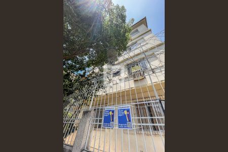 Apartamento à venda com 75m², 2 quartos e sem vagaFachada