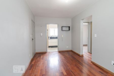 Apartamento para alugar com 2 quartos, 50m² em Vila Izabel, Curitiba