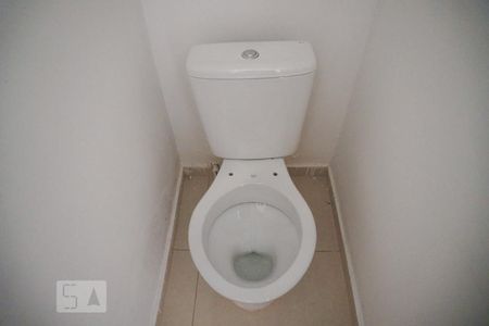 Lavabo de casa à venda com 3 quartos, 100m² em Jardim Eliane, São Paulo