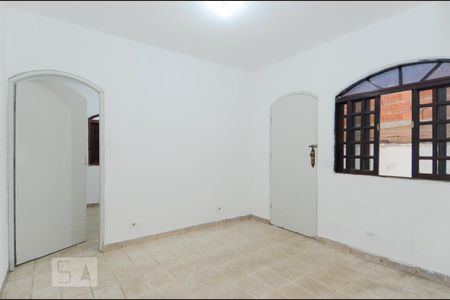 Sala de casa para alugar com 2 quartos, 80m² em Jardim Jovaia, Guarulhos