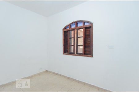 Quarto 1 de casa para alugar com 2 quartos, 80m² em Jardim Jovaia, Guarulhos