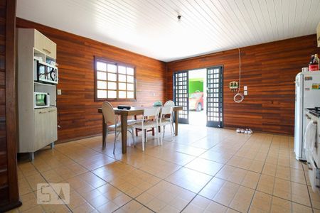 Casa à venda com 420m², 2 quartos e 2 vagasCozinha