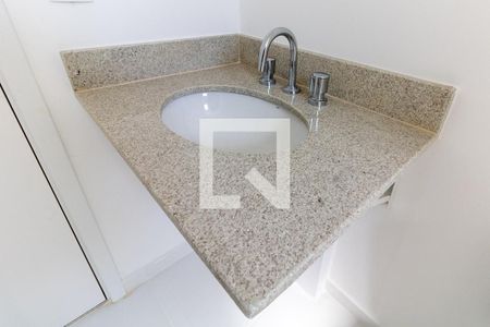 Apartamento à venda com 137m², 3 quartos e 3 vagasBanheiro da Suíte 2