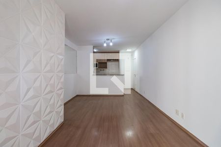 Sala de apartamento à venda com 3 quartos, 80m² em Jardim Tupanci, Barueri