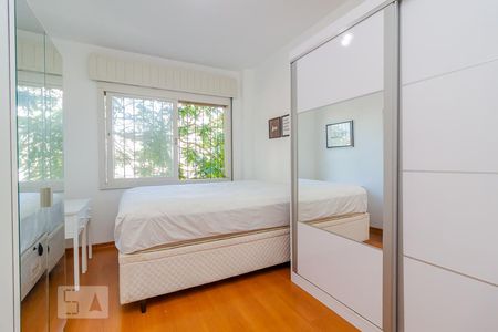 Quarto de apartamento para alugar com 1 quarto, 45m² em Jardim Botânico, Porto Alegre