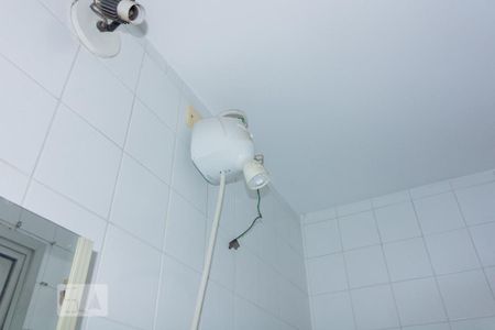 Apartamento à venda com 75m², 3 quartos e 2 vagas Apartamento à venda com 75m², 3 quartos e 2 vagasBanheiro de Serviço