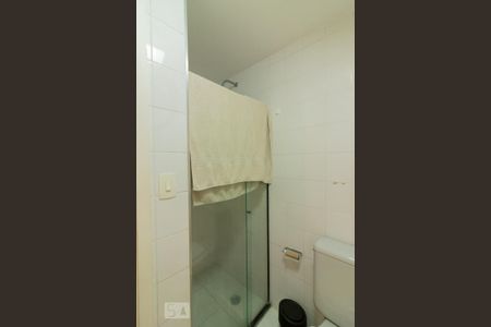 Apartamento à venda com 75m², 3 quartos e 2 vagas Apartamento à venda com 75m², 3 quartos e 2 vagasBanheiro Suíte