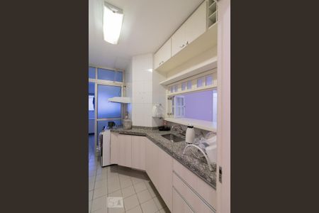Apartamento à venda com 75m², 3 quartos e 2 vagas Apartamento à venda com 75m², 3 quartos e 2 vagasCozinha