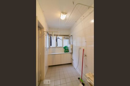 Apartamento à venda com 75m², 3 quartos e 2 vagas Apartamento à venda com 75m², 3 quartos e 2 vagasÁrea de Serviço