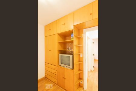 Apartamento à venda com 75m², 3 quartos e 2 vagas Apartamento à venda com 75m², 3 quartos e 2 vagasQuarto 2