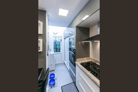 Casa de condomínio para alugar com 185m², 3 quartos e 2 vagasCozinha