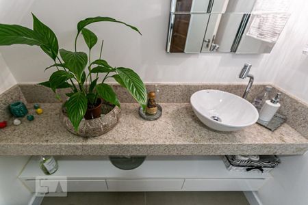 Casa de condomínio para alugar com 185m², 3 quartos e 2 vagasLavabo