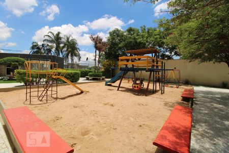 Apartamento à venda com 80m², 3 quartos e 1 vagaÁrea Comum - Playground