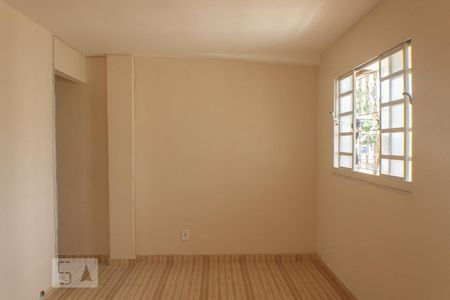 Sala de casa para alugar com 1 quarto, 60m² em Cerâmica, Nova Iguaçu