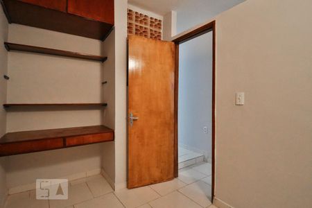 Quarto de kitnet/studio para alugar com 1 quarto, 30m² em Santa Efigênia, Belo Horizonte