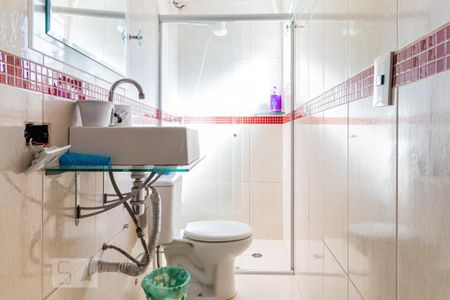 Casa à venda com 480m², 3 quartos e sem vagaBanheiro da Suíte 2