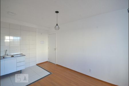 Sala de apartamento para alugar com 2 quartos, 41m² em Jardim Santa Emília, São Paulo