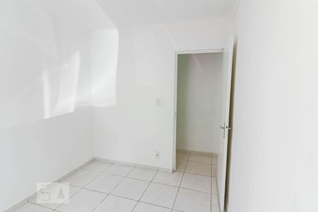 Quarto 2 de apartamento para alugar com 2 quartos, 77m² em Jardim Dabril, São Paulo