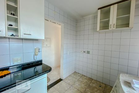 Apartamento à venda com 74m², 3 quartos e 2 vagasCozinha