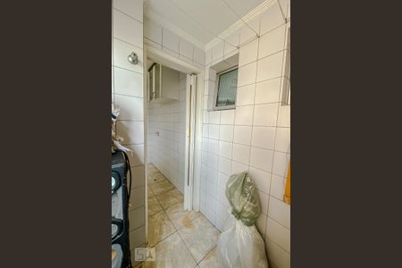 Apartamento à venda com 74m², 3 quartos e 2 vagasLavanderia
