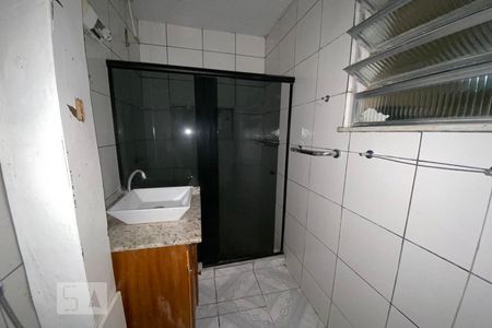 Banheiro da Suíte de casa para alugar com 1 quarto, 30m² em Inhaúma, Rio de Janeiro