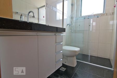 Apartamento à venda com 210m², 3 quartos e 3 vagasBanheiro Social