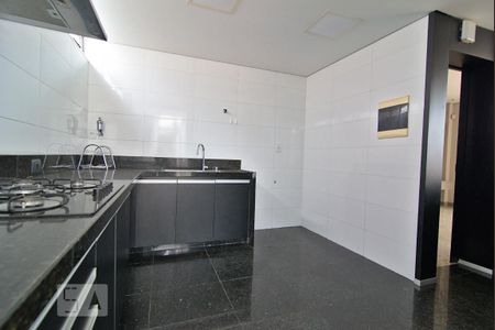 Apartamento à venda com 210m², 3 quartos e 3 vagasCozinha