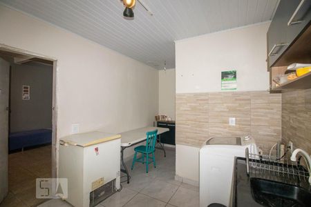 Sala e Cozinha de casa à venda com 1 quarto, 100m² em Sarandi, Porto Alegre