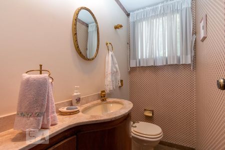 Apartamento à venda com 200m², 4 quartos e 3 vagasLavabo