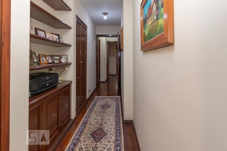 Apartamento à venda com 200m², 4 quartos e 3 vagasCorredor