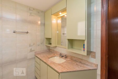 Apartamento à venda com 200m², 4 quartos e 3 vagasBanheiro da Suíte 3