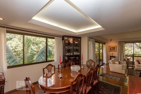 Apartamento à venda com 200m², 4 quartos e 3 vagasSala