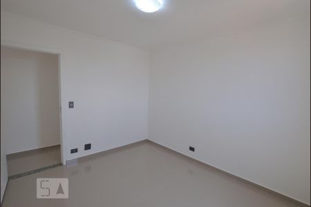 Quarto 1 de apartamento para alugar com 2 quartos, 115m² em São João Climaco, São Paulo