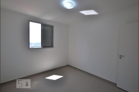 Quarto 1 de apartamento para alugar com 2 quartos, 115m² em São João Climaco, São Paulo