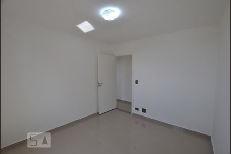 Quarto 1 de apartamento para alugar com 2 quartos, 115m² em São João Climaco, São Paulo