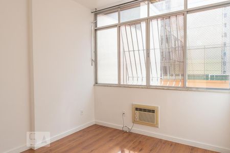 Quarto 1 de apartamento à venda com 2 quartos, 60m² em Icaraí, Niterói