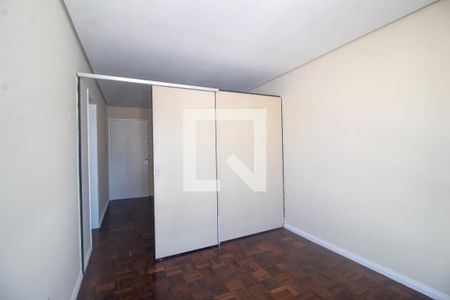 Quarto de kitnet/studio para alugar com 1 quarto, 39m² em Cel. Aparicio Borges, Porto Alegre