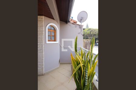 Casa à venda com 180m², 3 quartos e 2 vagas Casa à venda com 180m², 3 quartos e 2 vagasSuite Varanda