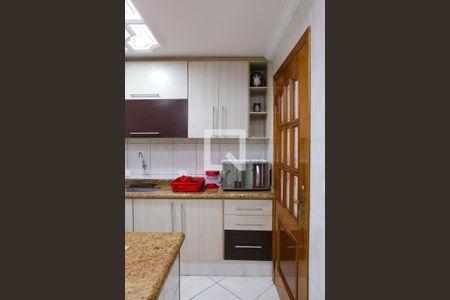 Casa à venda com 180m², 3 quartos e 2 vagas Casa à venda com 180m², 3 quartos e 2 vagasCozinha