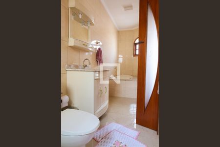 Casa à venda com 180m², 3 quartos e 2 vagas Casa à venda com 180m², 3 quartos e 2 vagasSuite Banheiro