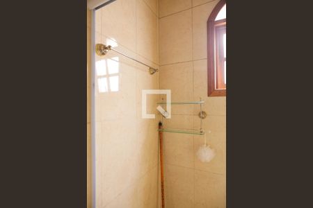 Casa à venda com 180m², 3 quartos e 2 vagas Casa à venda com 180m², 3 quartos e 2 vagasBanheiro 2