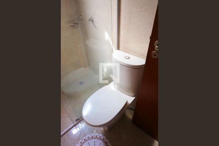 Casa à venda com 180m², 3 quartos e 2 vagas Casa à venda com 180m², 3 quartos e 2 vagasBanheiro 2